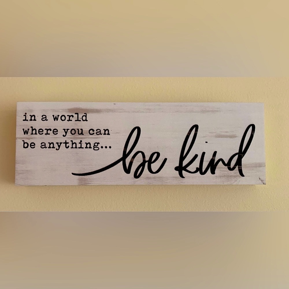Be Kind wall decor